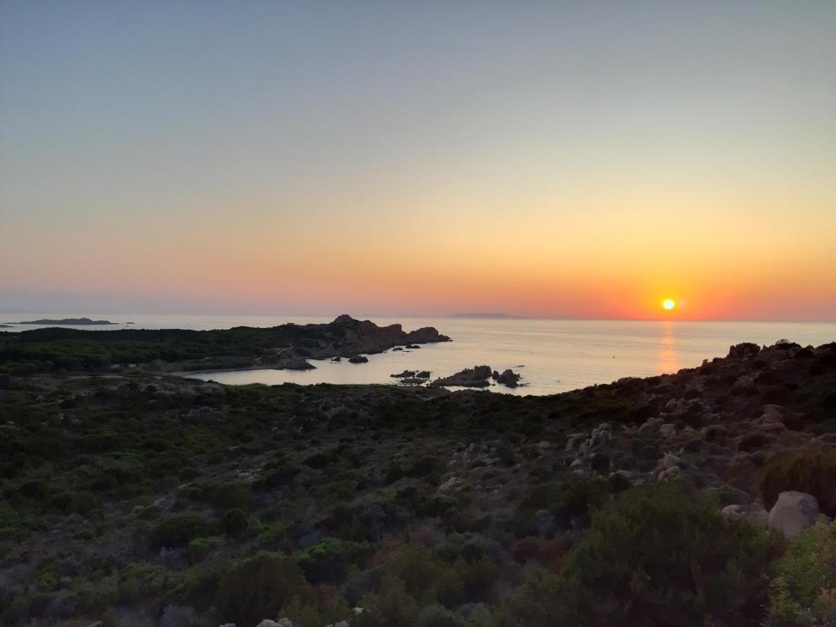 Appartamento Panoramico Calarossa Sardegna Isola Rossa Exteriör bild