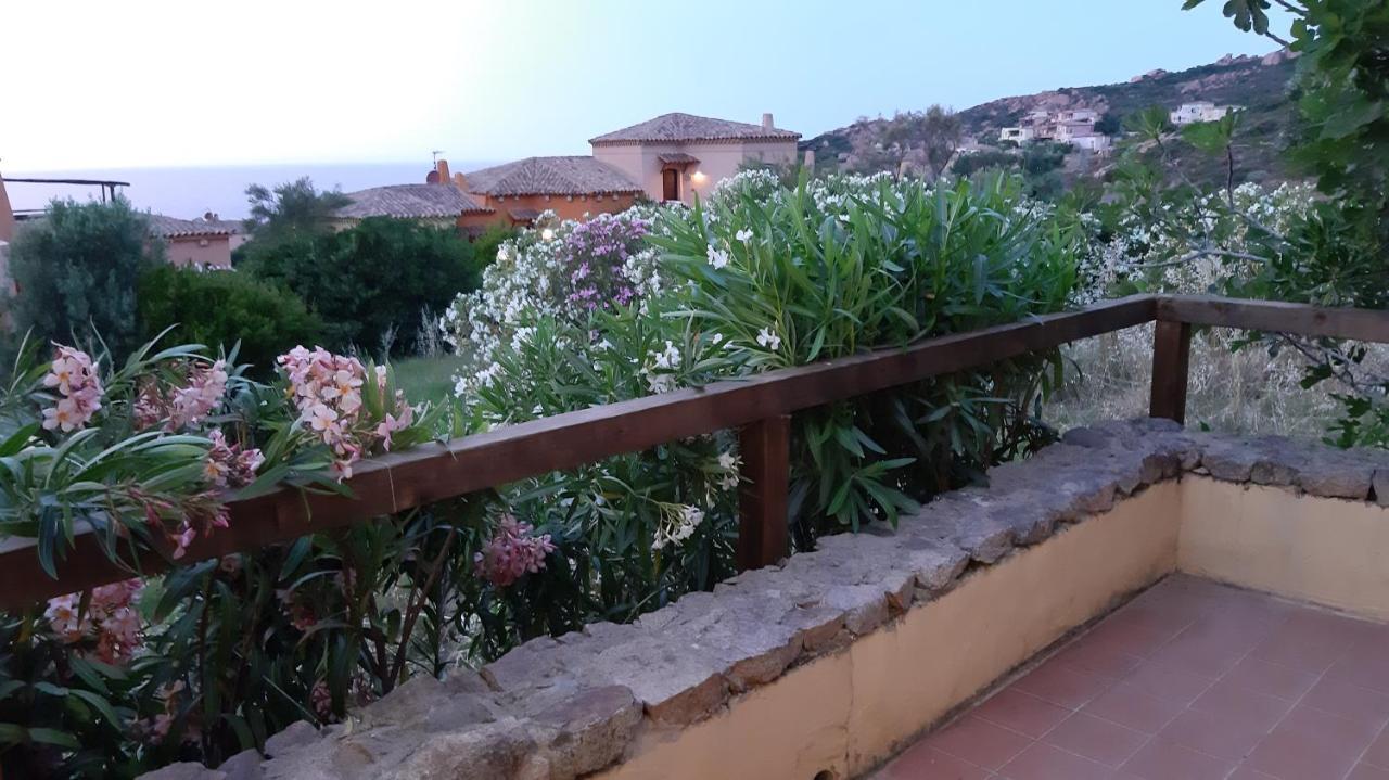 Appartamento Panoramico Calarossa Sardegna Isola Rossa Exteriör bild