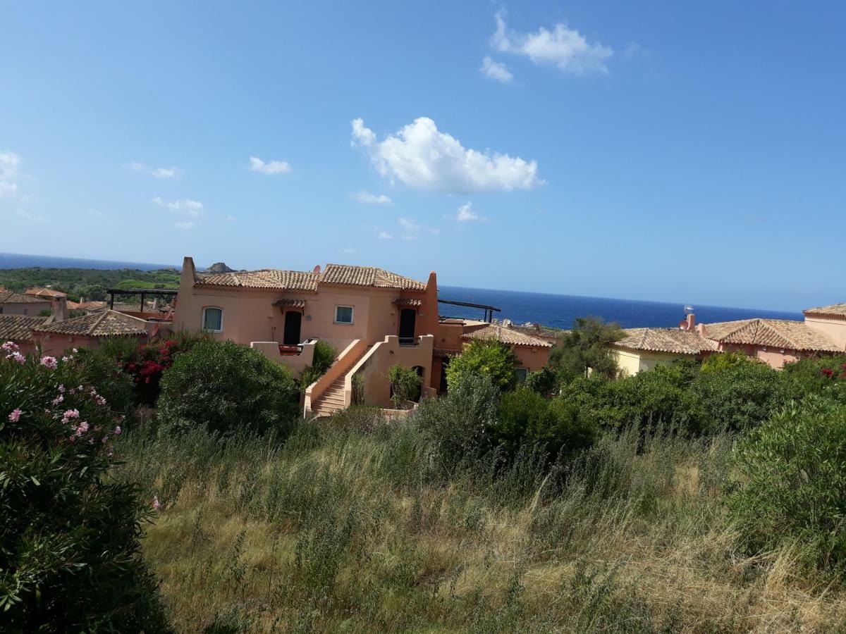 Appartamento Panoramico Calarossa Sardegna Isola Rossa Exteriör bild